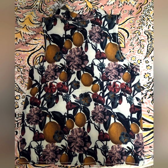 Oiselle Benjamina Button Tank Size 2 - Picture 2 of 4